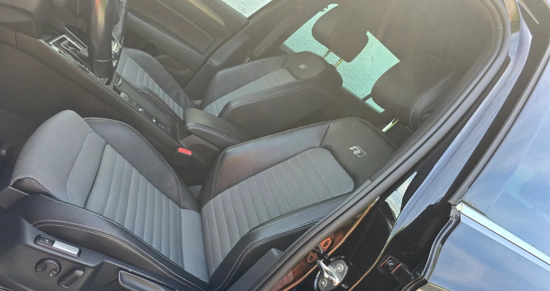 Volkswagen Passat cena 105000 przebieg: 135000, rok produkcji 2018 z Koszalin małe 407